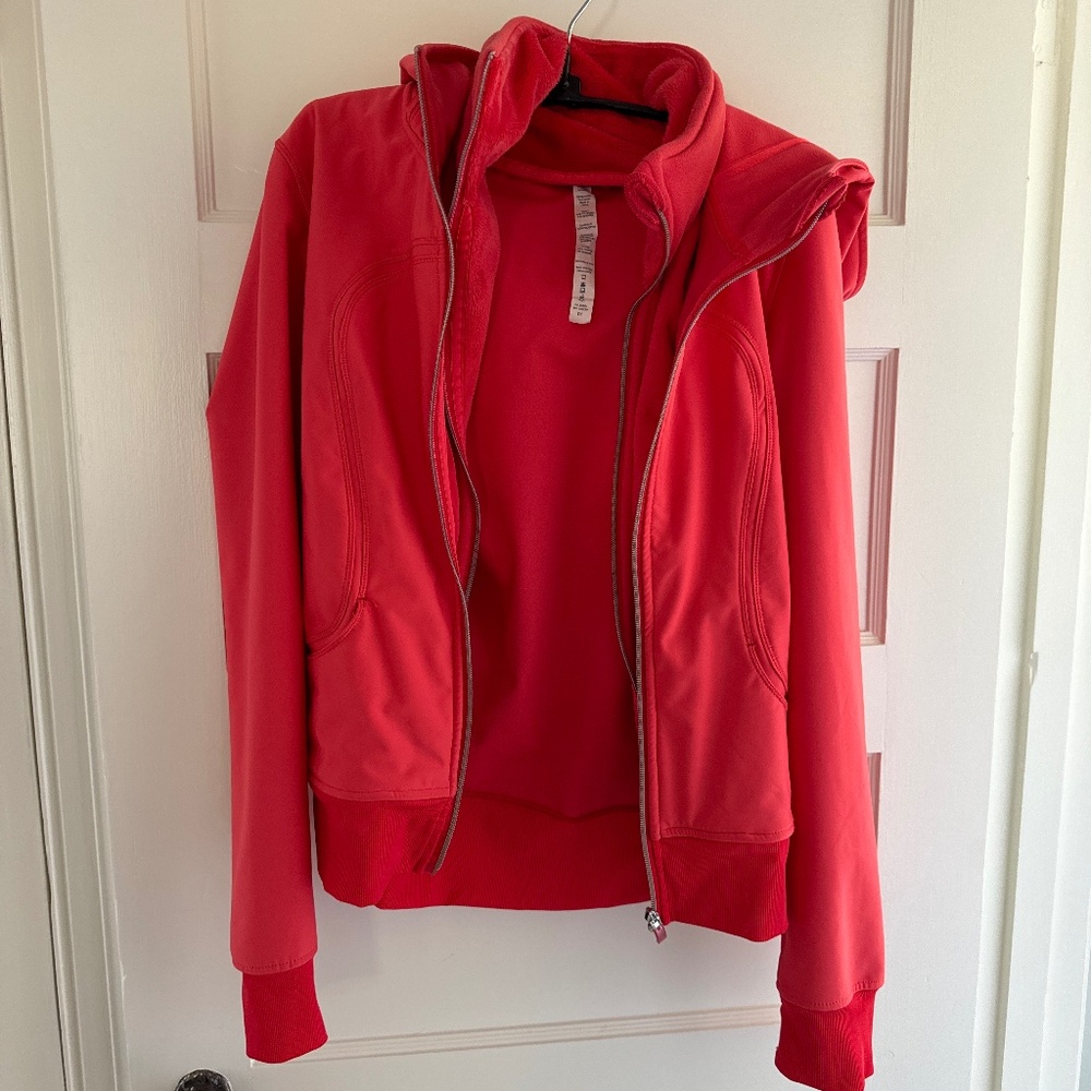 Coral Lululemon Jacket with removable fur collar insert